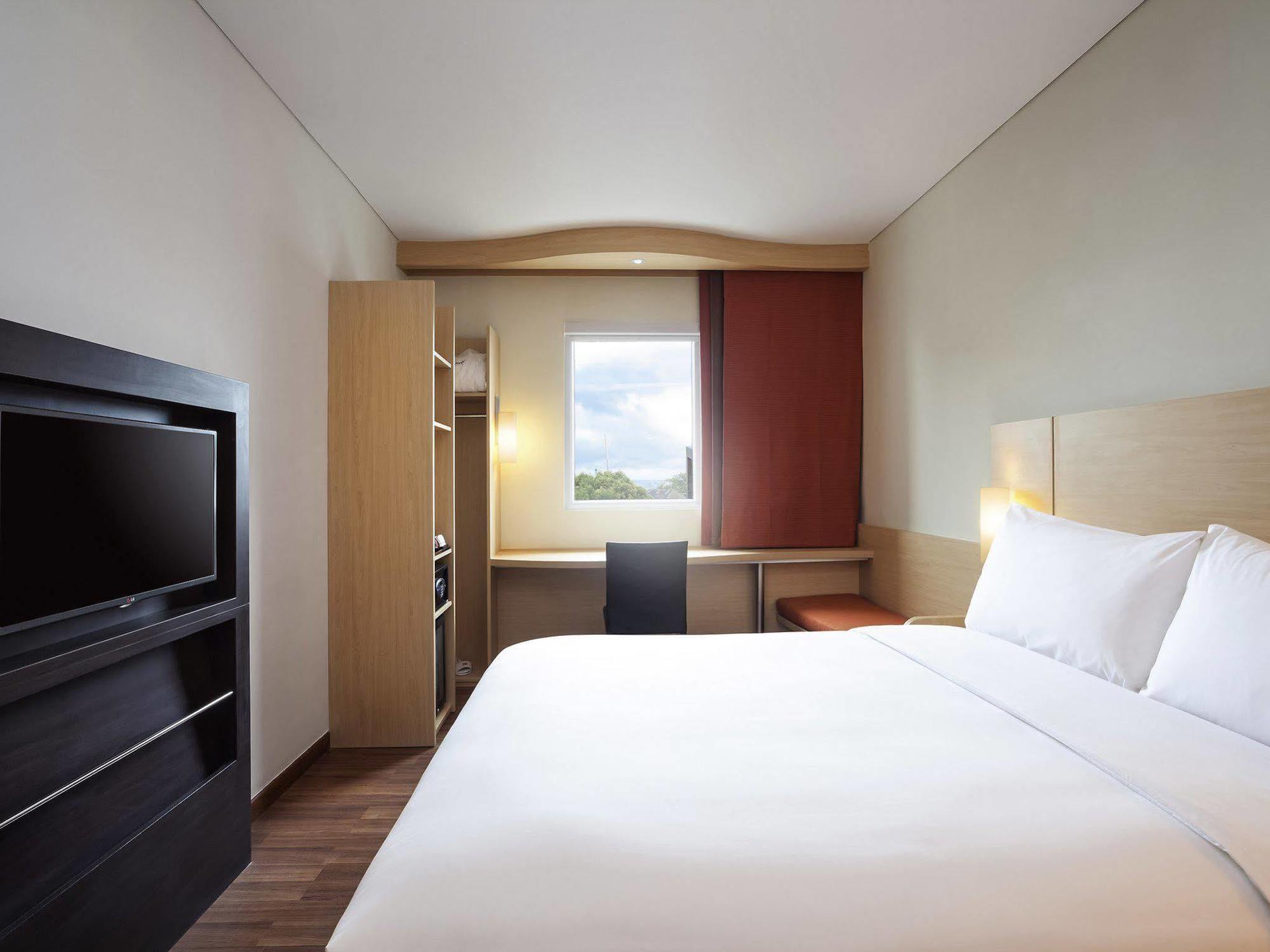 Ibis Center 3* Makassar